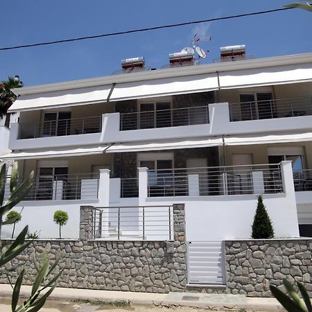 Aparthotel Sunsetperamos Néa Péramos Exterior foto